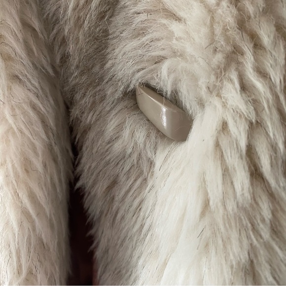 Vintage James Bay Faux Fur Coat - Picture 3 of 4